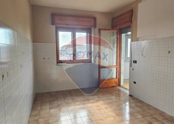 Stanza vuota - Quadrilocale Via Giovanni Paisiello
 
7, Acerra - foto 4