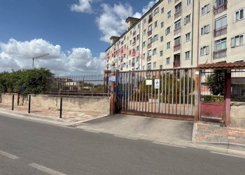 Edificio all\'aperto - Quadrilocale Via Giovanni Paisiello
 
7, Acerra - foto 2