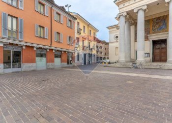 Edificio all\'aperto - Box Piazza San Vittore
 
15, Rho - foto 3