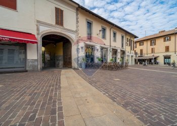 Edificio all\'aperto - Box Piazza San Vittore
 
15, Rho - foto 1