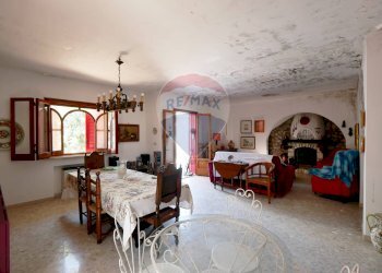 Sala da pranzo - Villa Via Dell'Orsa Maggiore
 
12, Mola di Bari - foto 4