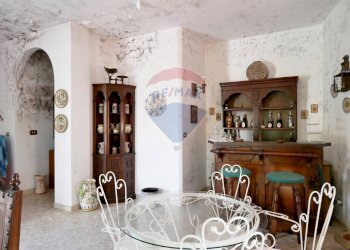 Sala da pranzo - Villa Via Dell'Orsa Maggiore
 
12, Mola di Bari - foto 7