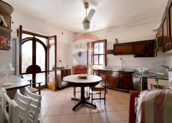 Cucina - Villa Via Dell'Orsa Maggiore
 
12, Mola di Bari - foto 10