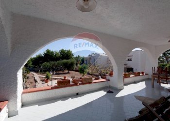 Terrazza - Villa Via Dell'Orsa Maggiore
 
12, Mola di Bari - foto 3