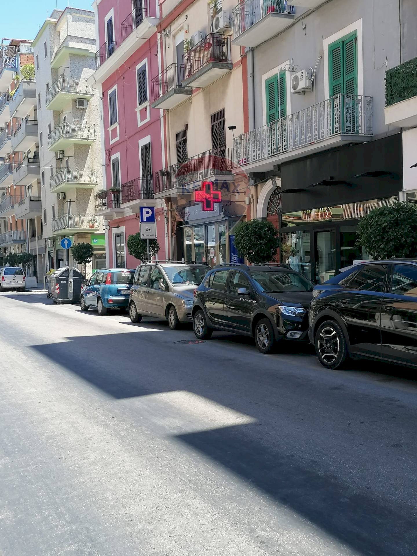 Edificio all\'aperto - Commercial Premises Via Pasubio
 
216, Bari - photo 3