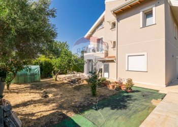 Casa all\'aperto - Villa via monte minardo
 
9, Mascalucia - foto 10