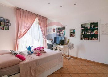 Camera / camera da letto - Villa via monte minardo
 
9, Mascalucia - foto 39