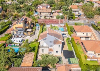 Casa all\'aperto - Villa via monte minardo
 
9, Mascalucia - foto 78