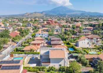 Vista delle montagne - Villa via monte minardo
 
9, Mascalucia - foto 81
