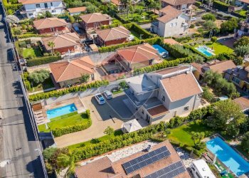 Casa all\'aperto - Villa via monte minardo
 
9, Mascalucia - foto 82