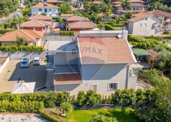 Casa all\'aperto - Villa via monte minardo
 
9, Mascalucia - foto 92