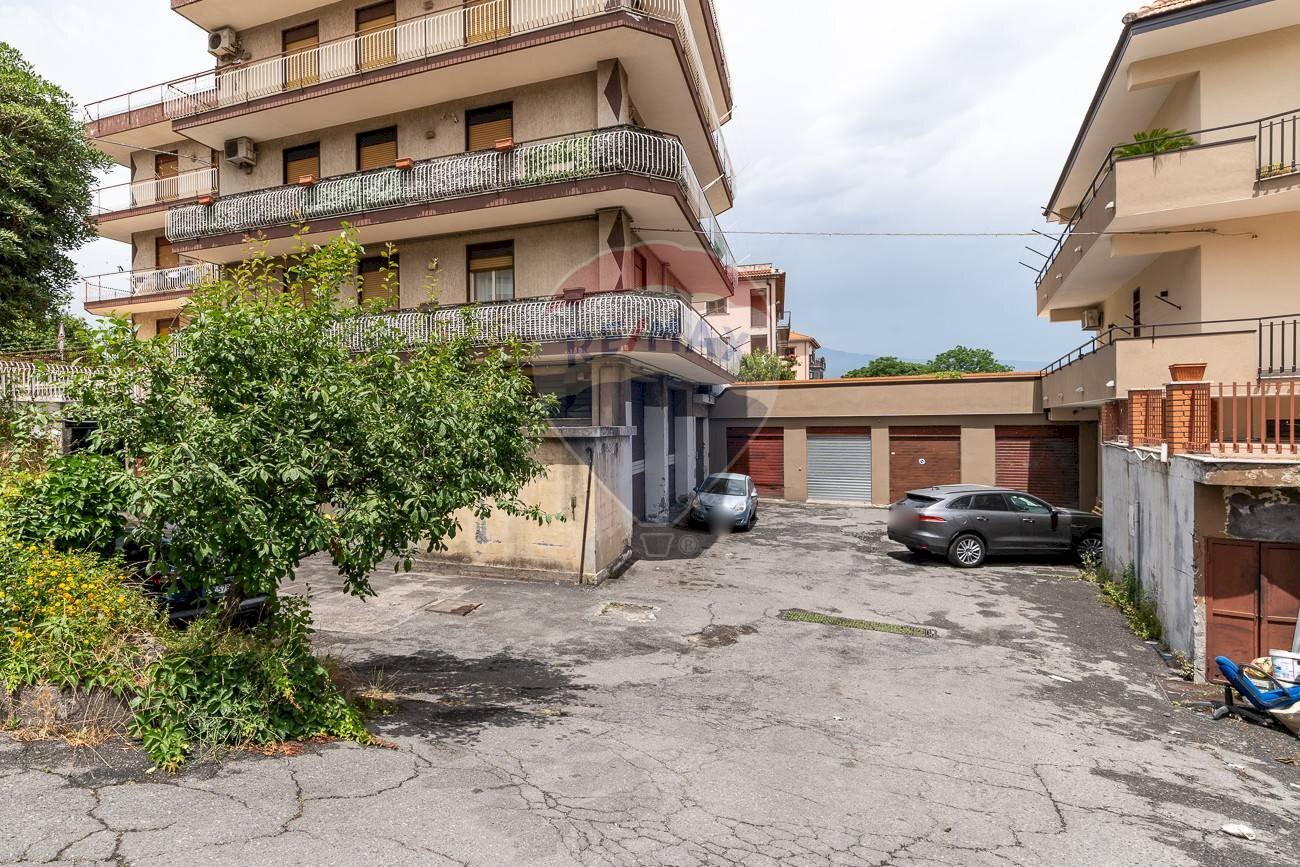 Edificio all\'aperto - Monolocale provinciale per S. M. Ammalati
 
144, Acireale - foto 1