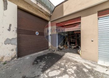 Edificio all\'aperto - Monolocale provinciale per S. M. Ammalati
 
144, Acireale - foto 2