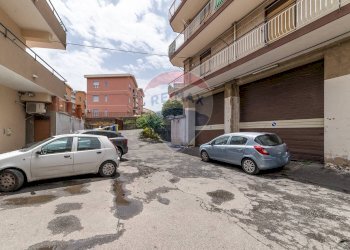 Edificio all\'aperto - Monolocale provinciale per S. M. Ammalati
 
144, Acireale - foto 5