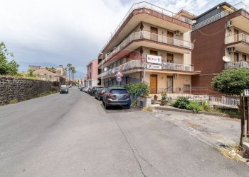 Edificio all\'aperto - Monolocale provinciale per S. M. Ammalati
 
144, Acireale - foto 7