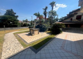 Terrazza - Casa semi indipendente VIA ALDO MORO
 
10, Aci Sant'Antonio - foto 11