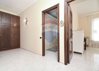 Hall / corridoio - Casa semi indipendente VIA ALDO MORO
 
10, Aci Sant'Antonio - foto 36