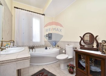 Bagno - Casa semi indipendente VIA ALDO MORO
 
10, Aci Sant'Antonio - foto 38