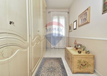 Hall / corridoio - Casa semi indipendente VIA ALDO MORO
 
10, Aci Sant'Antonio - foto 45