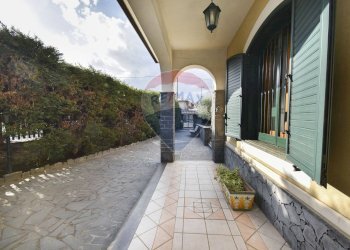 Terrazza - Casa semi indipendente VIA ALDO MORO
 
10, Aci Sant'Antonio - foto 54