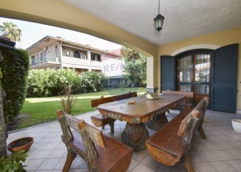 Terrazza - Casa semi indipendente VIA ALDO MORO
 
10, Aci Sant'Antonio - foto 56