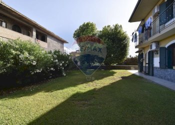 Giardino - Casa semi indipendente VIA ALDO MORO
 
10, Aci Sant'Antonio - foto 69