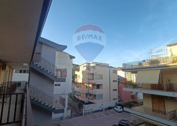 Edificio all\'aperto - Bilocale Via Consolare Valeria
 
73, Sant'Alessio Siculo - foto 2