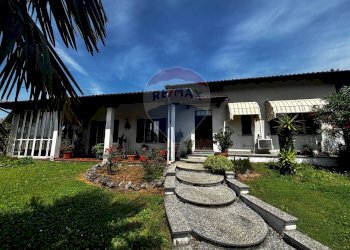 Casa all\'aperto - Villa v .ALBERTO SALVADEO
 
25, Scaldasole - foto 2