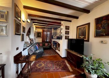 Soggiorno - Villa v .ALBERTO SALVADEO
 
25, Scaldasole - foto 10