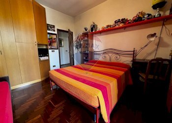 Camera / camera da letto - Villa v .ALBERTO SALVADEO
 
25, Scaldasole - foto 19