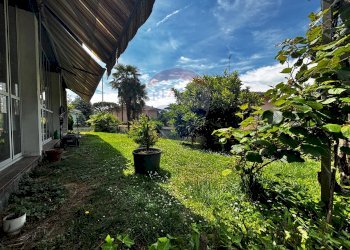 Giardino - Villa v .ALBERTO SALVADEO
 
25, Scaldasole - foto 30