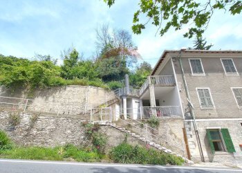 Casa all\'aperto - Casa semi indipendente roma
 
108, Pornassio - foto 9