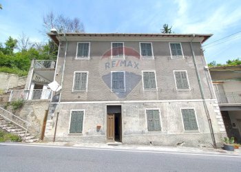 Casa all\'aperto - Casa semi indipendente roma
 
108, Pornassio - foto 13