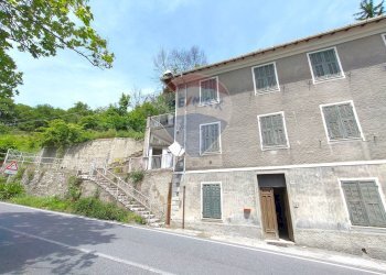 Casa all\'aperto - Casa semi indipendente roma
 
108, Pornassio - foto 14