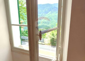 Dettagli - Casa semi indipendente roma
 
108, Pornassio - foto 54