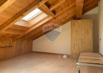 Camera / camera da letto - Casa indipendente Loc. Pezzé, Lamon - foto 16