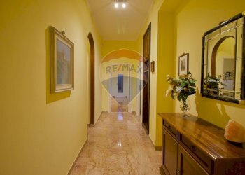 Hall / corridoio - Appartamento viale Umberto I
 
72, Sassari - foto 6