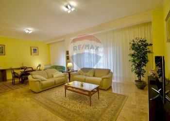 Sala da pranzo - Appartamento viale Umberto I
 
72, Sassari - foto 27