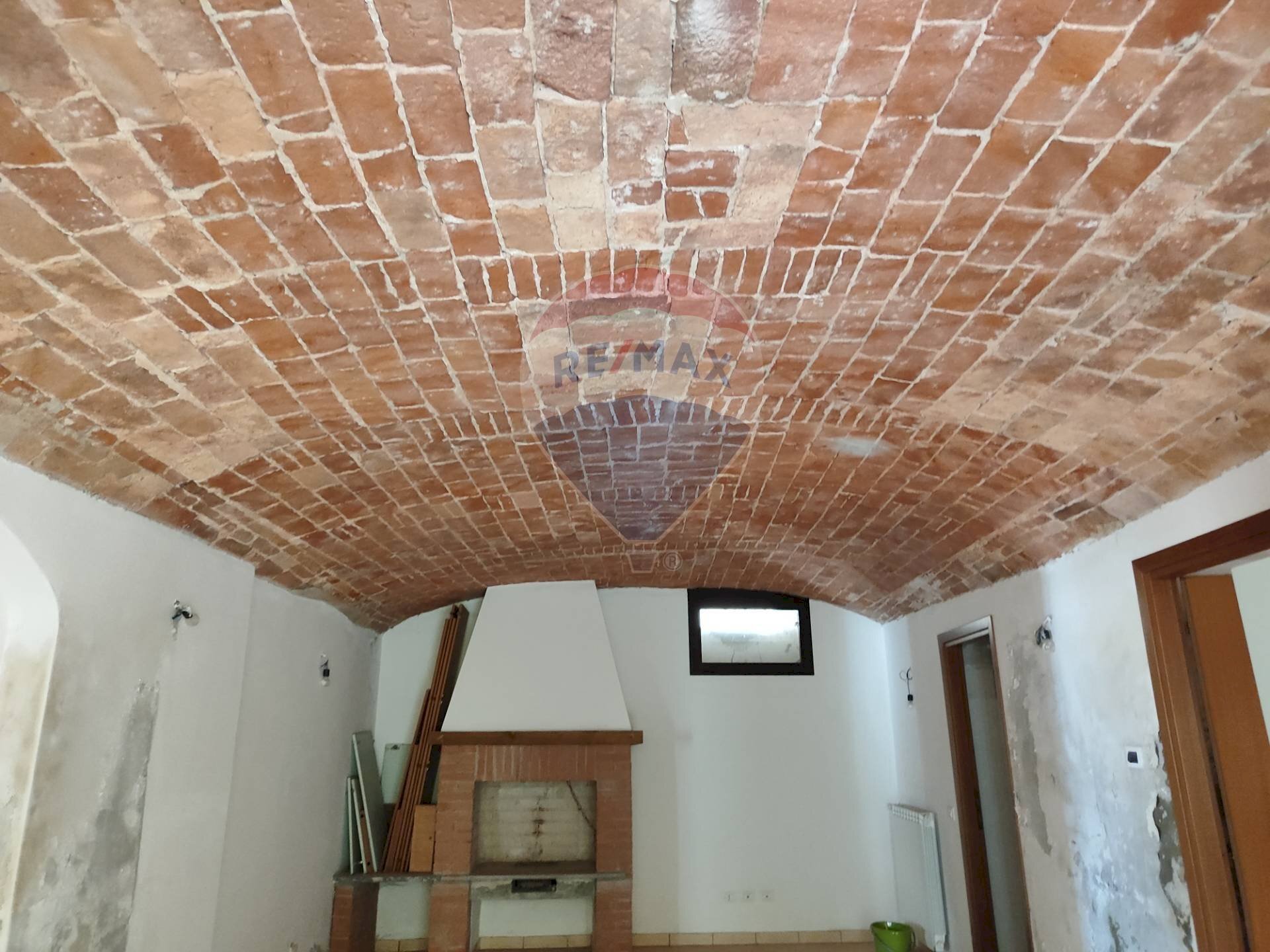Particolare tetto a mattoni a vista - Casa indipendente Via Umberto I
 
9, Frassinello Monferrato - foto 2