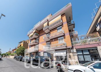 Foto 20 - Negozio Via Carlo Francesco Bellingeri, Roma - foto 20