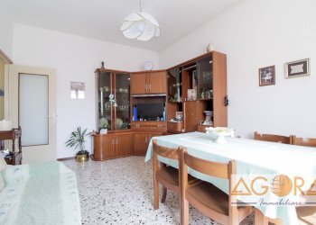 Foto 3 - Trilocale Via Brigata Tortona
 
6, Tortona - foto 3