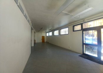 Foto 3 - Locale Commerciale VIA VITTORIO EMANUELE
 
12, Ozieri - foto 3