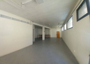 Foto 4 - Locale Commerciale VIA VITTORIO EMANUELE
 
12, Ozieri - foto 4