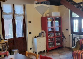 Sala da pranzo - Casa semi indipendente Via Al Ronco
 
6, Gavirate - foto 33