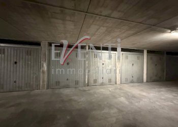 Foto 1 - Box Via Cravero
 
23, Pinerolo - foto 1