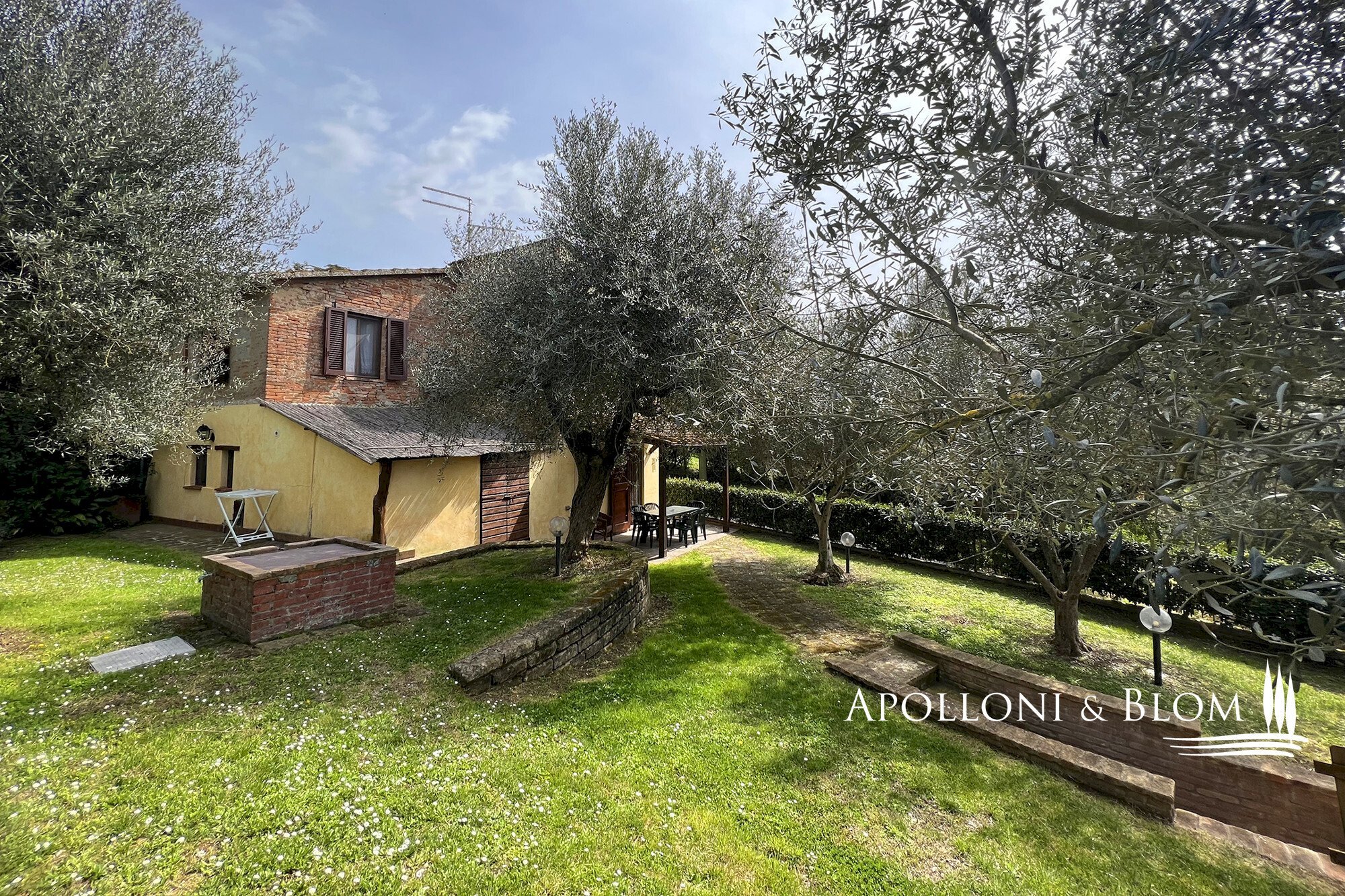 Single Family Villa Castiglione del Lago - photo 1