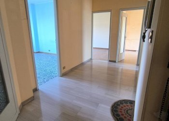 Three-room apartment Torino (neighborhood Mirafiori Sud) - photo 2