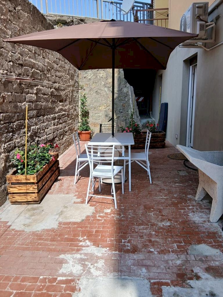 One-room apartment Via via serra, Spotorno - photo 1