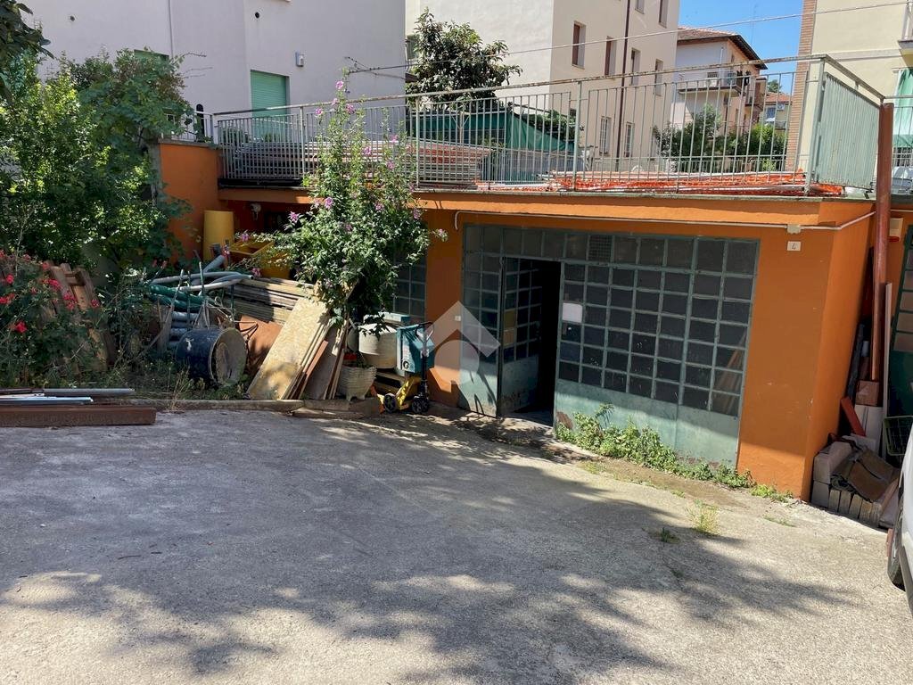 Box Via Abruzzo, Bologna (zona Savena) - foto 1