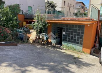 Box Via Abruzzo, Bologna (zona Savena) - foto 1